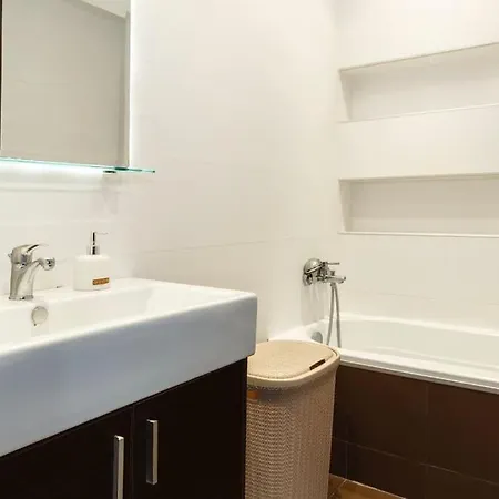 J&g Rhodes Flat Apartamento Rhodes City