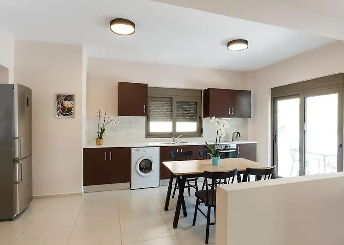 J&g Rhodes Flat * Rhodes City