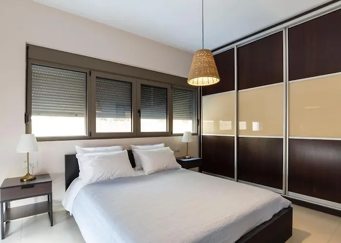 J&g Rhodes Flat Lägenhet